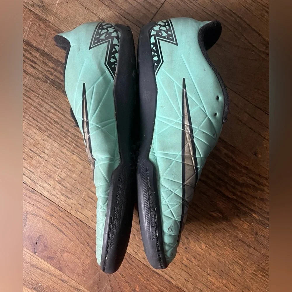 Nike Hypervenom Kids Shoes 4.5Y
